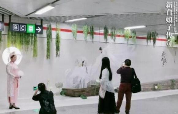 地鐵車(chē)廂廣告