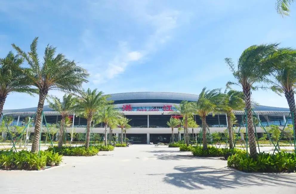 湛江吳川機(jī)場廣告