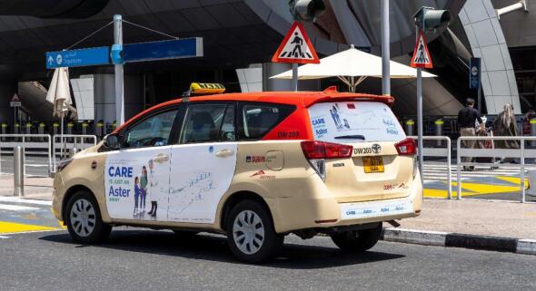 迪拜出租車廣告