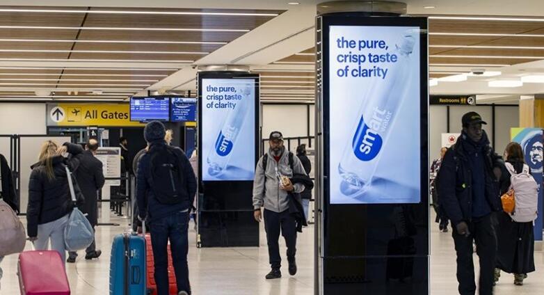 紐約機(jī)場廣告